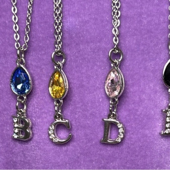 💜🤍💜 Custom Jewelry Collection - Picture 3 of 5